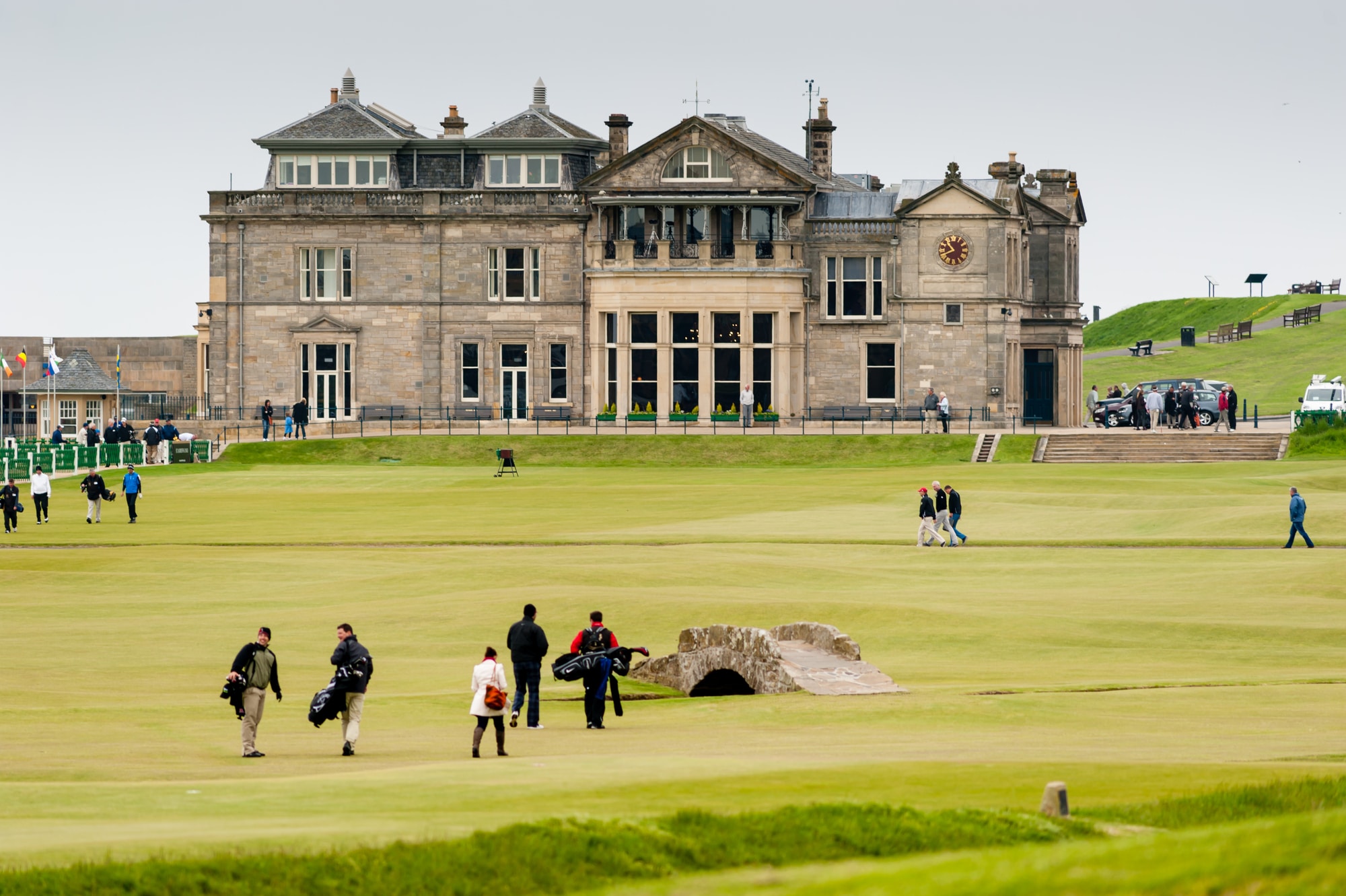 tee-time-how-many-people-play-golf-in-the-uk-champ-golf