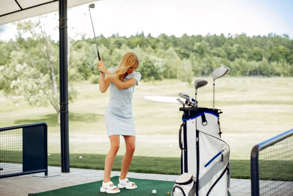 What Is a Golf Driving Range
